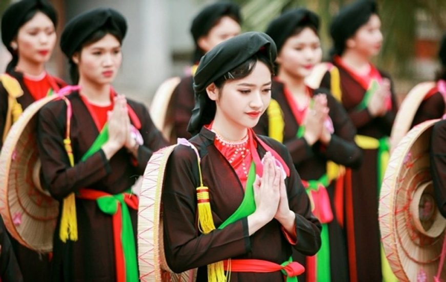 Ao dai - Vietnamese Traditional Dress