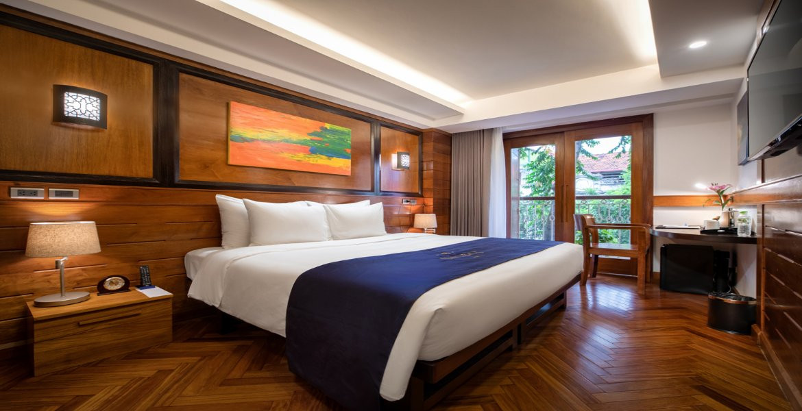 Premier Double Balcony and City View