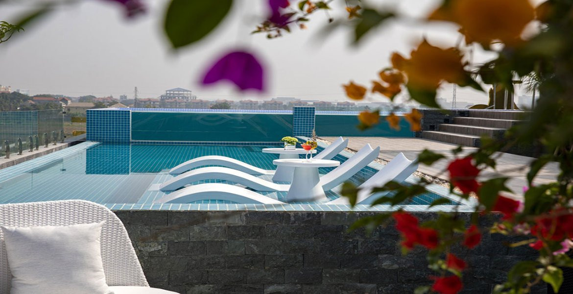 Spa, Swimming pool, Garden bar