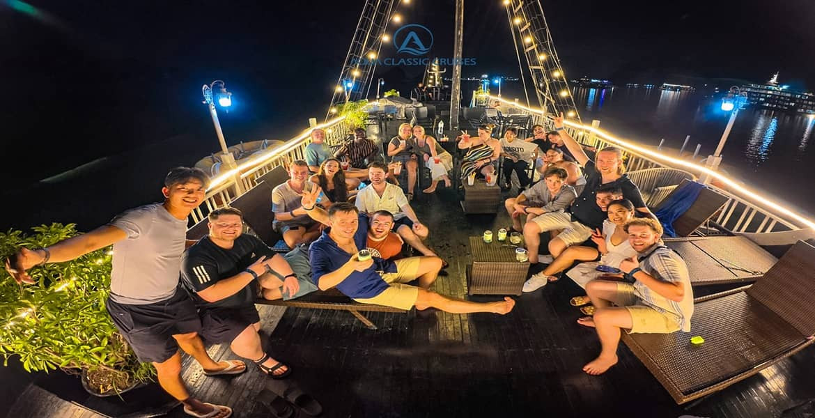 Aqua Classic Cruise