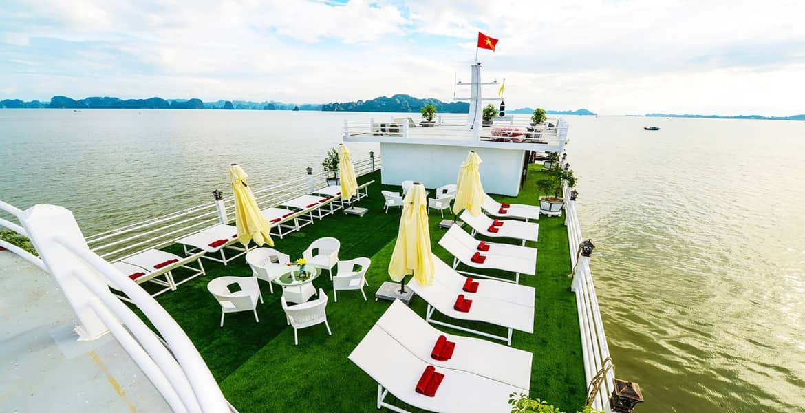 Aqua Legend Cruise