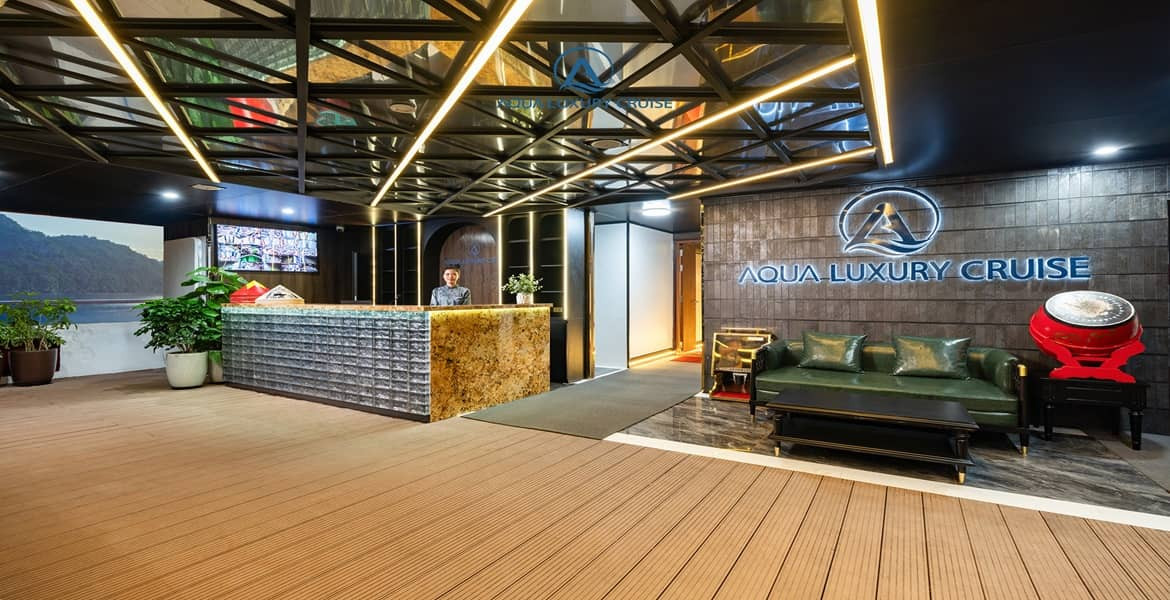 Aqua Luxury Cruise