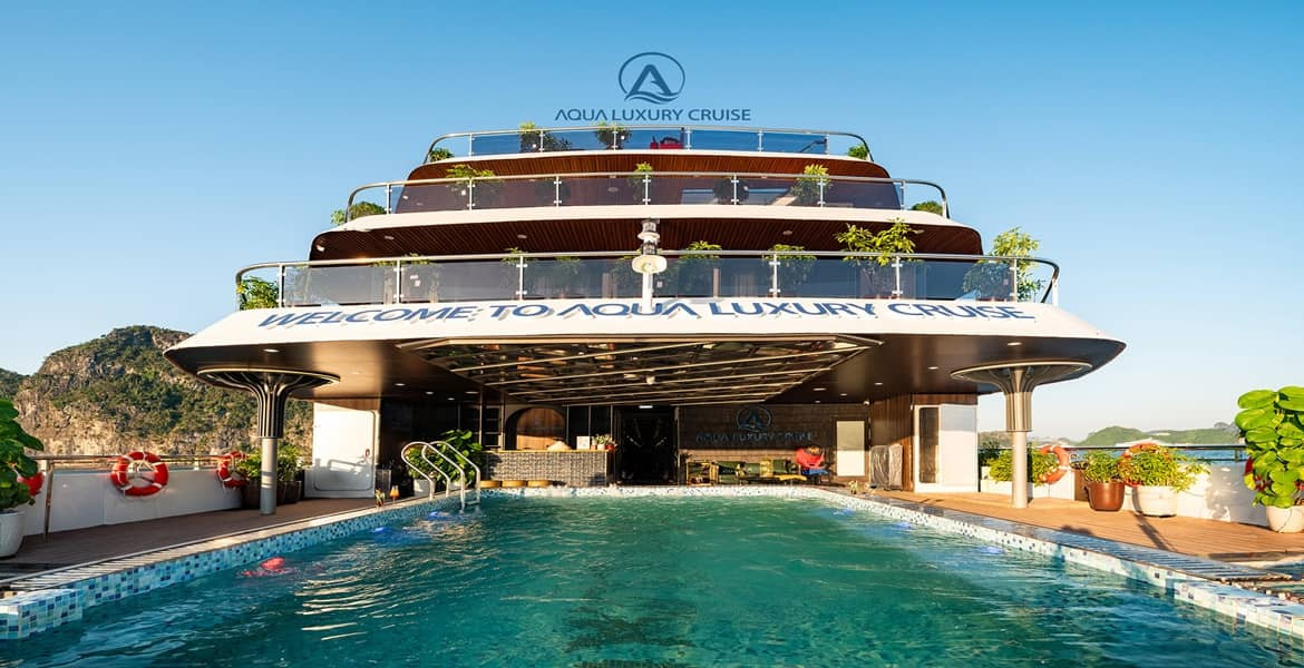 Aqua Luxury Cruise