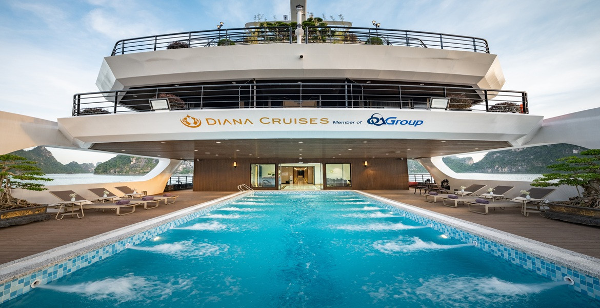 Diana Halong Cruise